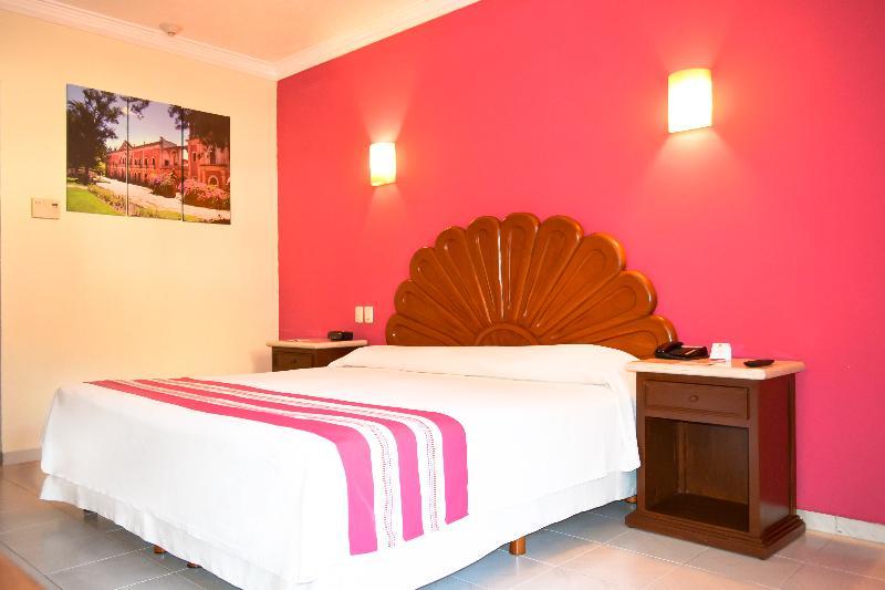 Hotel Margaritas Канкун Экстерьер фото