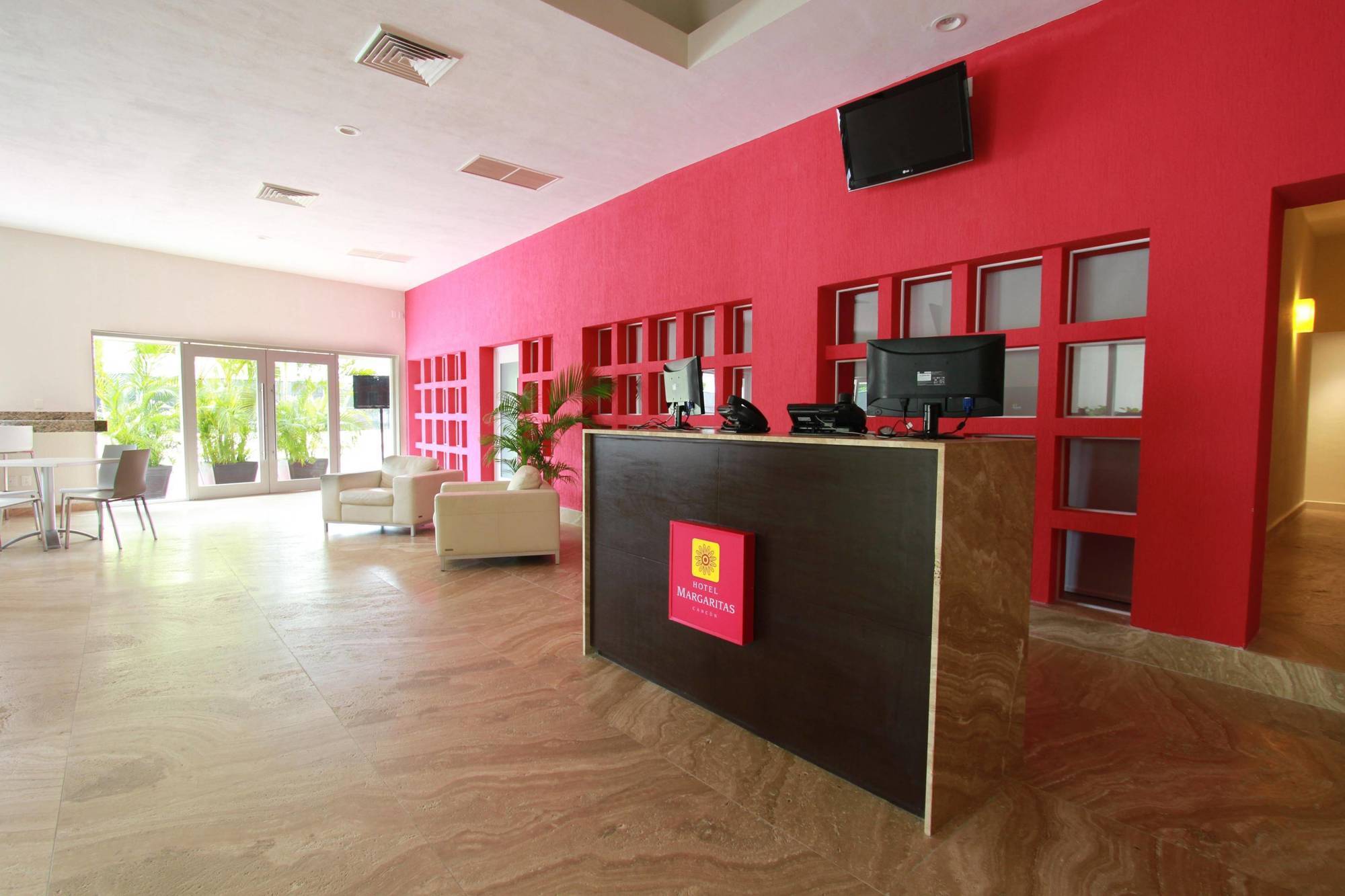 Hotel Margaritas Канкун Экстерьер фото