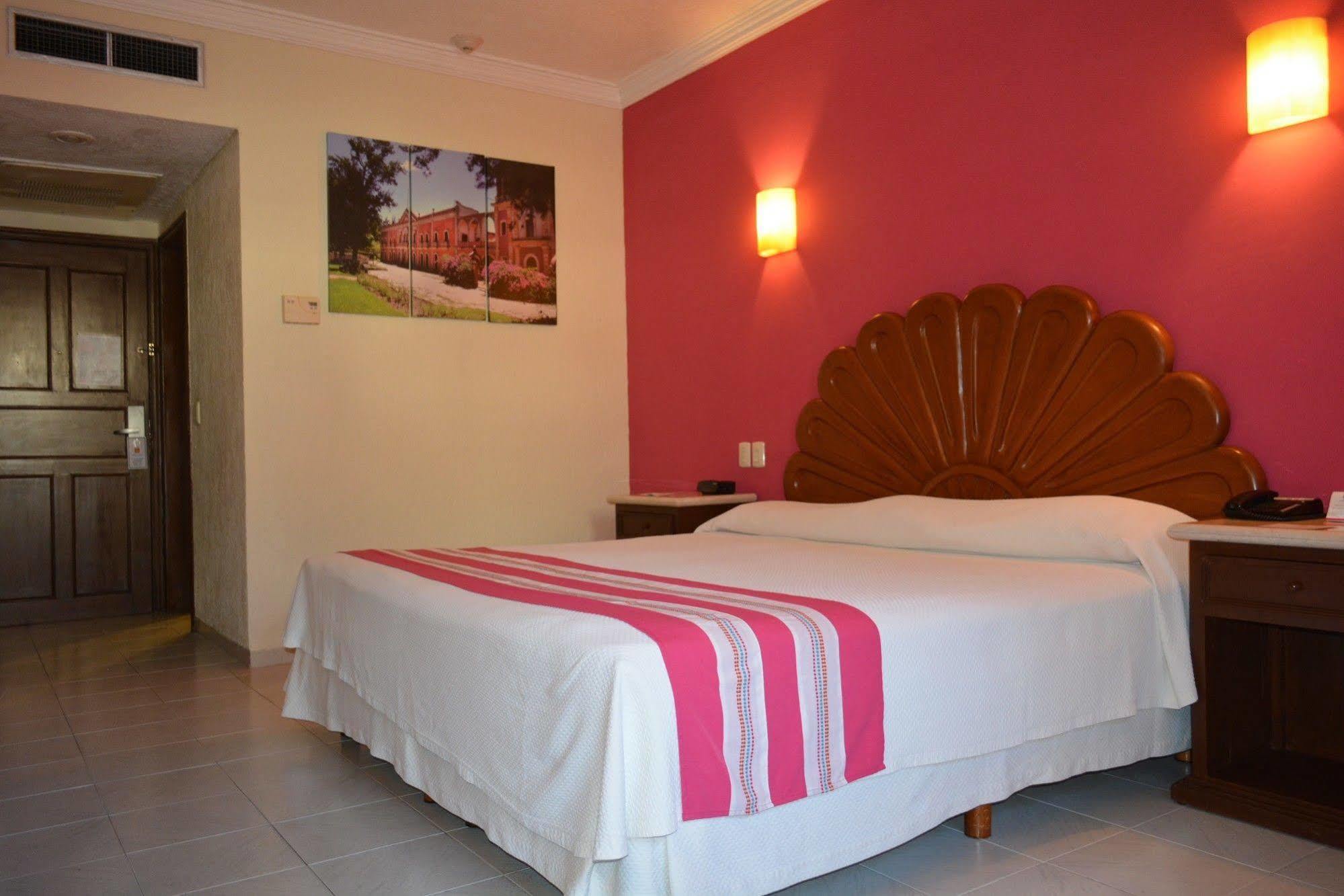 Hotel Margaritas Канкун Экстерьер фото